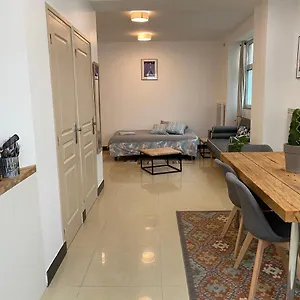 Large And Unique Souplex 60sqm, Well Located , Paris França