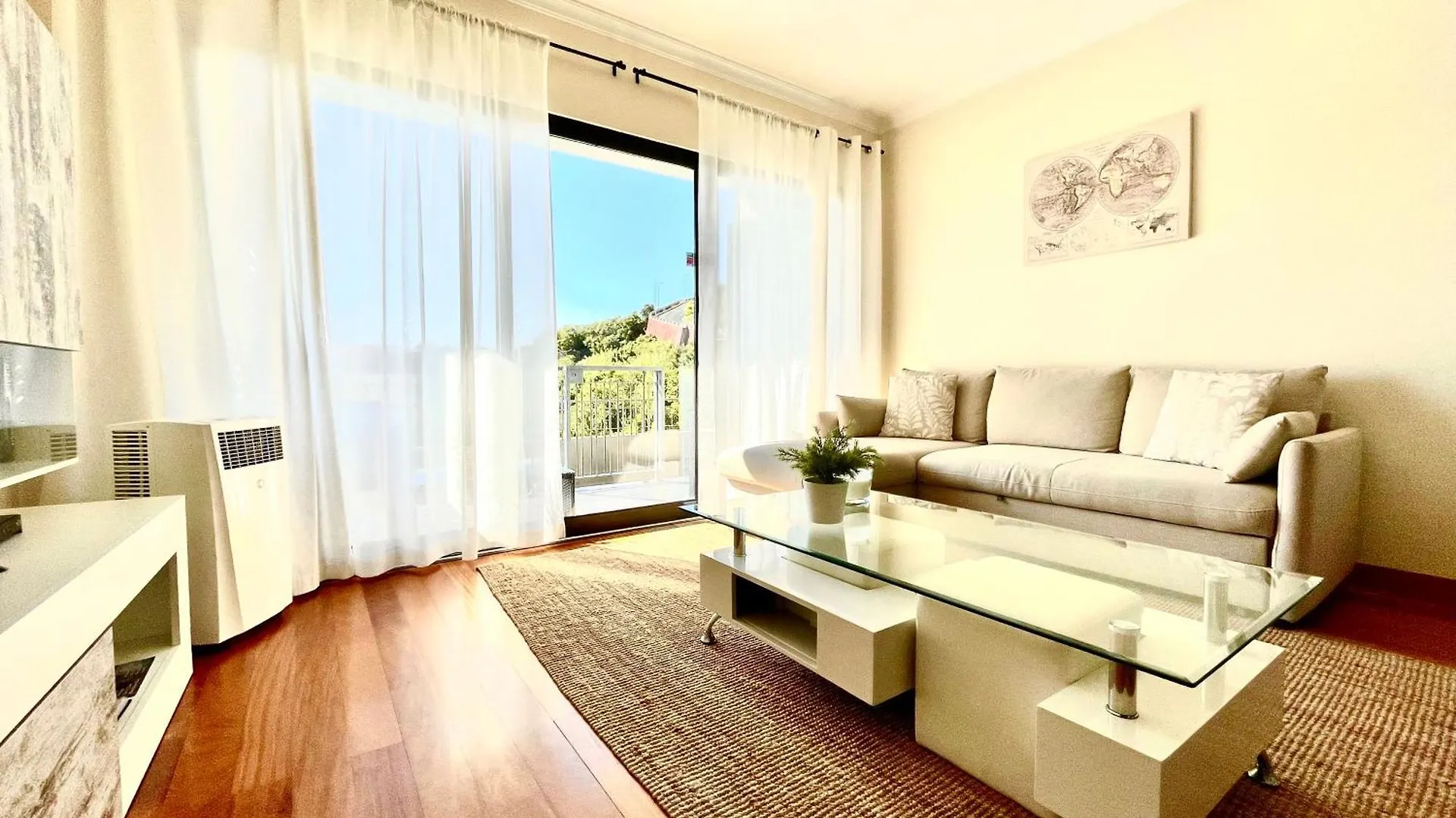 Plaza Charming Flat Apartamento Santa Cruz - Madeira Portugal